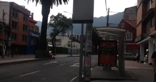 PARADERO SITP IED MANUELA BELTRAN  264A00